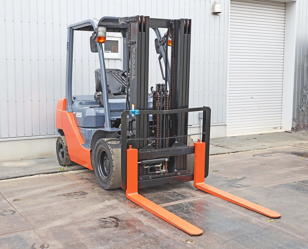 TOYOTA トヨタ フォークリフト 8FD25 2.5t(2300kg) 4.3m ハイマスト