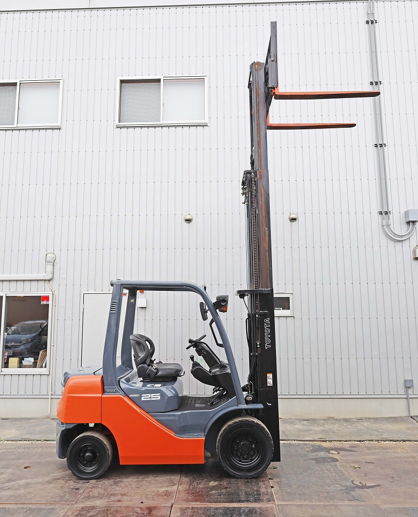 TOYOTA トヨタ フォークリフト 8FD25 2.5t(2300kg) 4.3m ハイマスト